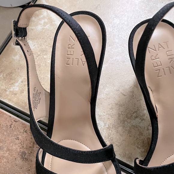 Naturalizer Taimi Black Fabric Sandals - Picture 3 of 9